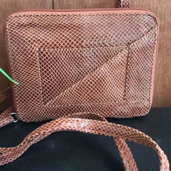 LATICO ALL LEATHER 7x5 TEXTURED SMALL CROSSBODY CLUTCH WALLET STYLE NEW NWT - Picture 2 of 5